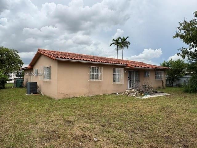 9590 SW 19th St, Miami, FL 33165 Photo