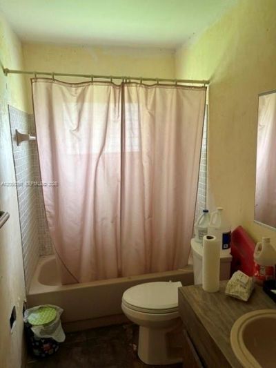 9590 SW 19th St , Miami, FL 33165 Photo