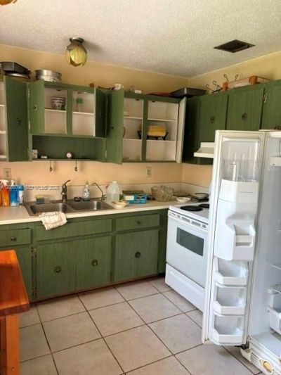 9590 SW 19th St , Miami, FL 33165 Photo