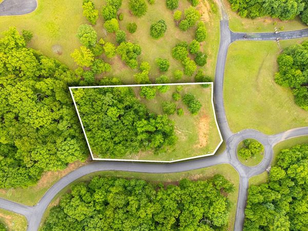 415 Rivermyst Drive , Spring City, TN 37381
