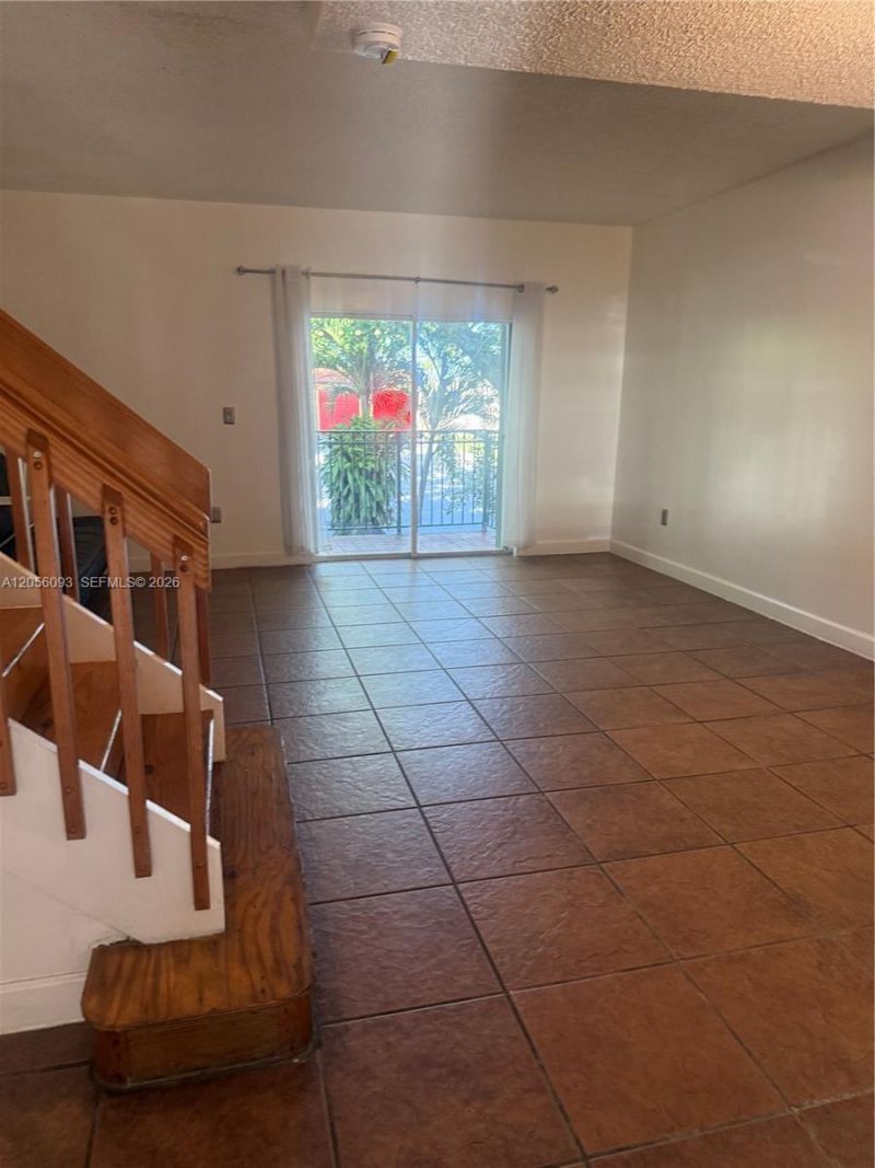 10010 Hammocks Blvd , Unit 203-2, Miami, FL 33196 Photo