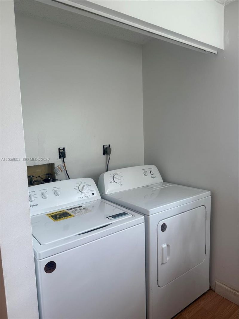 10010 Hammocks Blvd , Unit 203-2, Miami, FL 33196 Photo