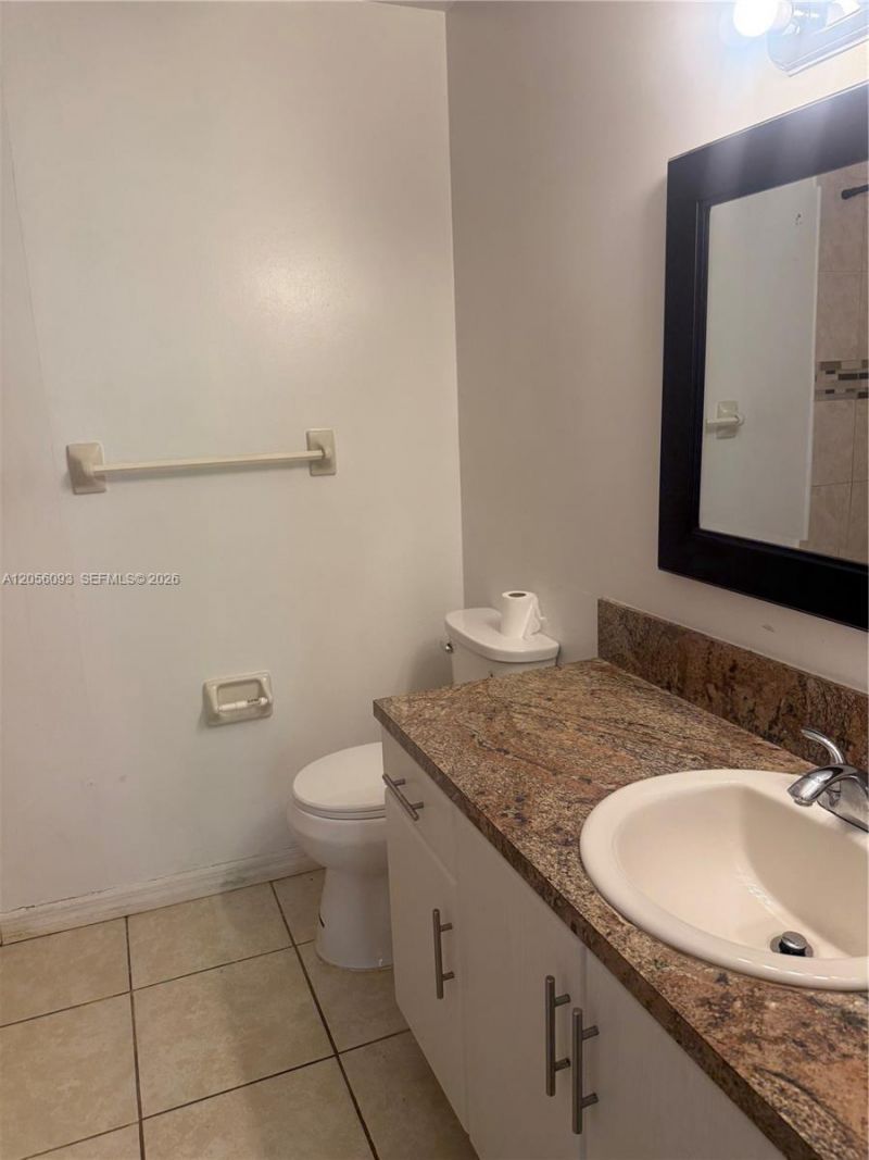 10010 Hammocks Blvd , Unit 203-2, Miami, FL 33196 Photo