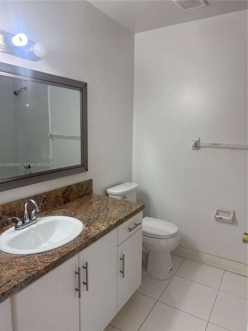 10010 Hammocks Blvd , Unit 203-2, Miami, FL 33196 Photo