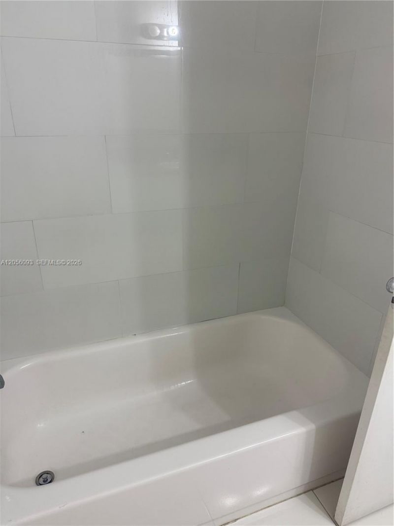 10010 Hammocks Blvd , Unit 203-2, Miami, FL 33196 Photo