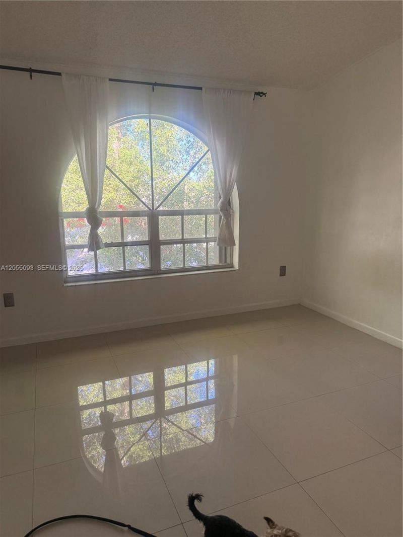 10010 Hammocks Blvd , Unit 203-2, Miami, FL 33196 Photo