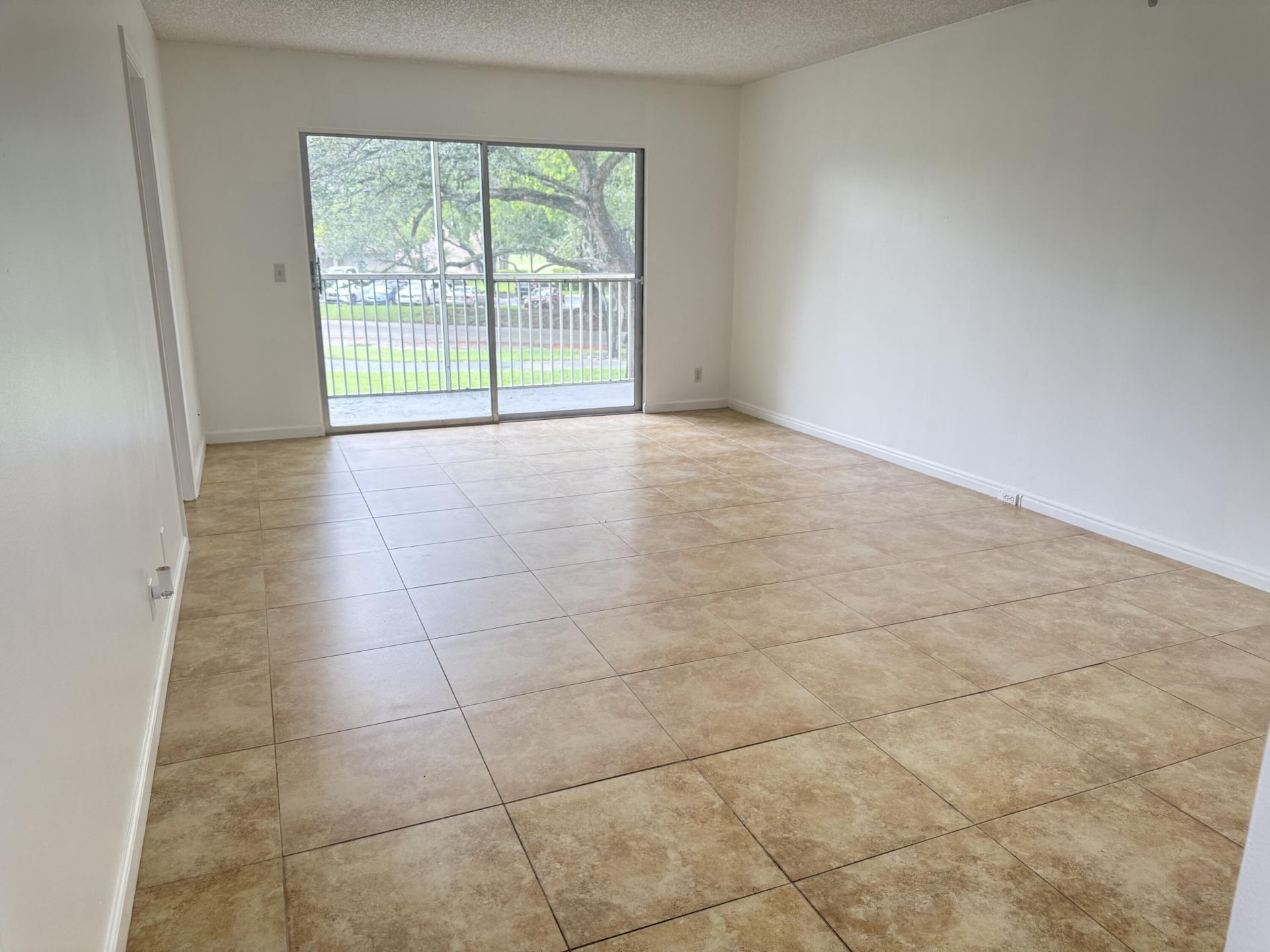 1200 SW 124th Terrace, Unit 209O, Pembroke Pines, FL 33027 Photo