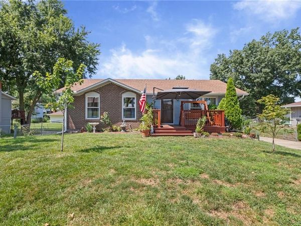 130 N 80th Terrace, Kansas City, KS 66111