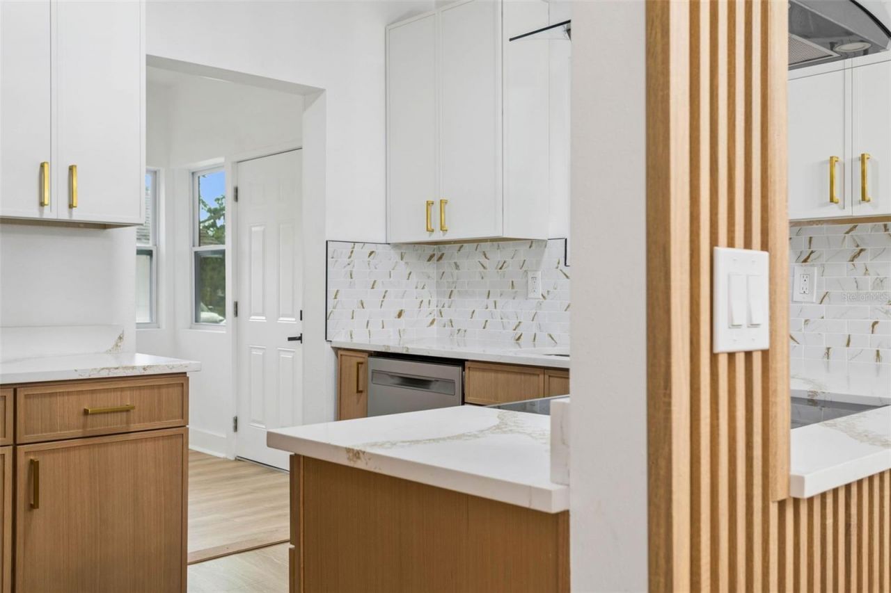 4660 7th Avenue N, Saint Petersburg, FL 33713 Photo