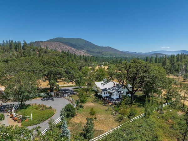 1361 Oxyoke Road, Grants Pass, OR 97526