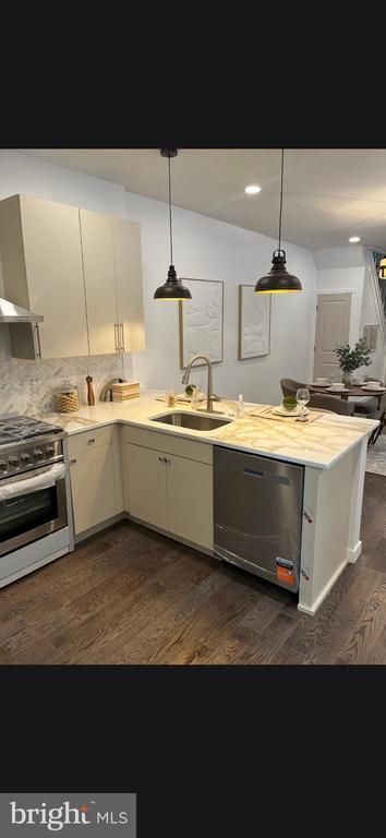 5111 LOCUST STREET, PHILADELPHIA, PA 19139