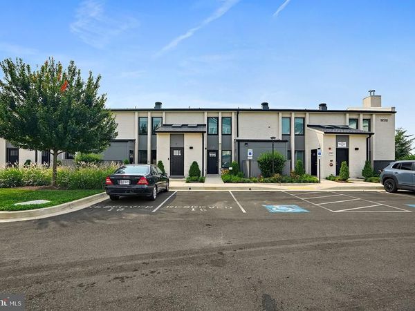 19510 VILLAGE DRIVE, Unit 2-102, MONTGOMERY VILLAGE, MD 20886