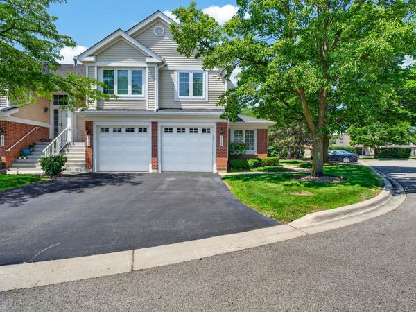 7410 Lincoln Avenue , Unit B, Skokie, IL 60076