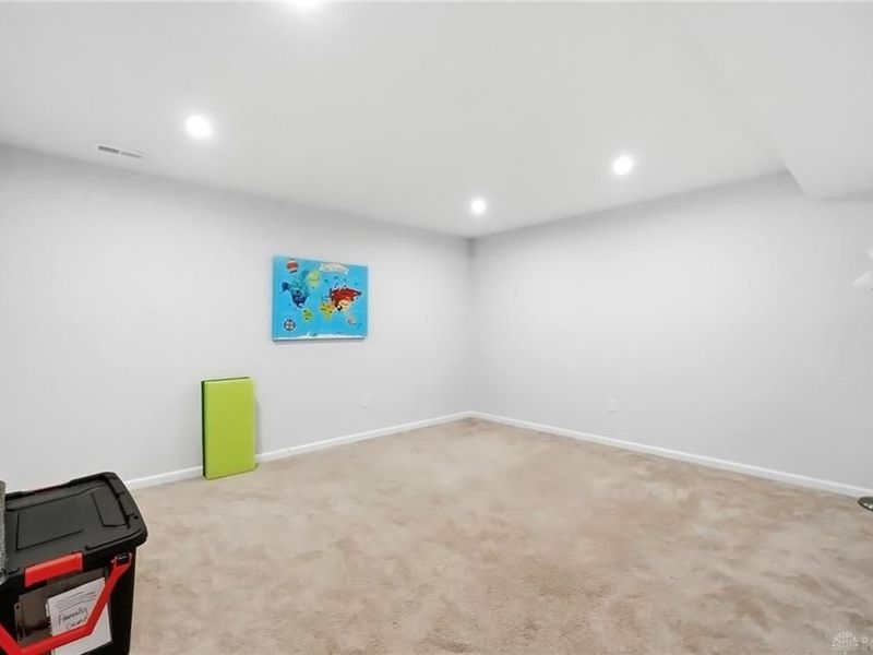 9031 Lakeside Street, Tipp City, OH 45371 Photo 60