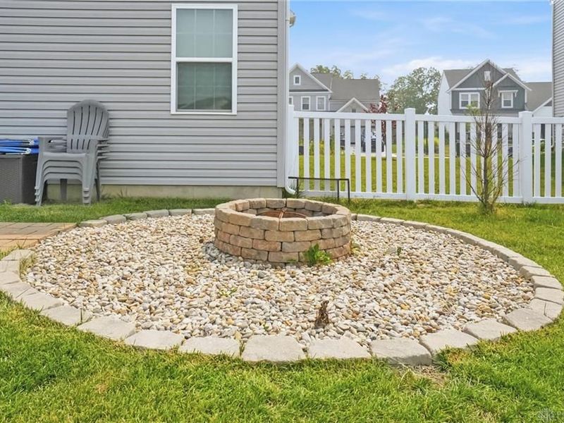 9031 Lakeside Street, Tipp City, OH 45371 Photo 78