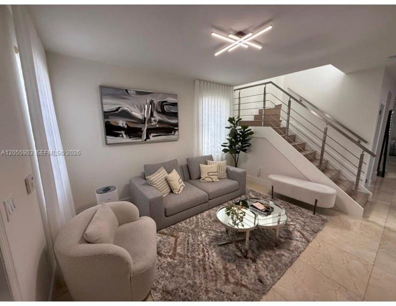 7022 NW 102nd Pl, Doral, FL 33178 Photo