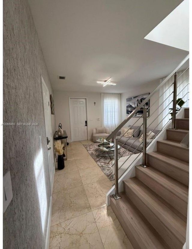 7022 NW 102nd Pl, Doral, FL 33178 Photo