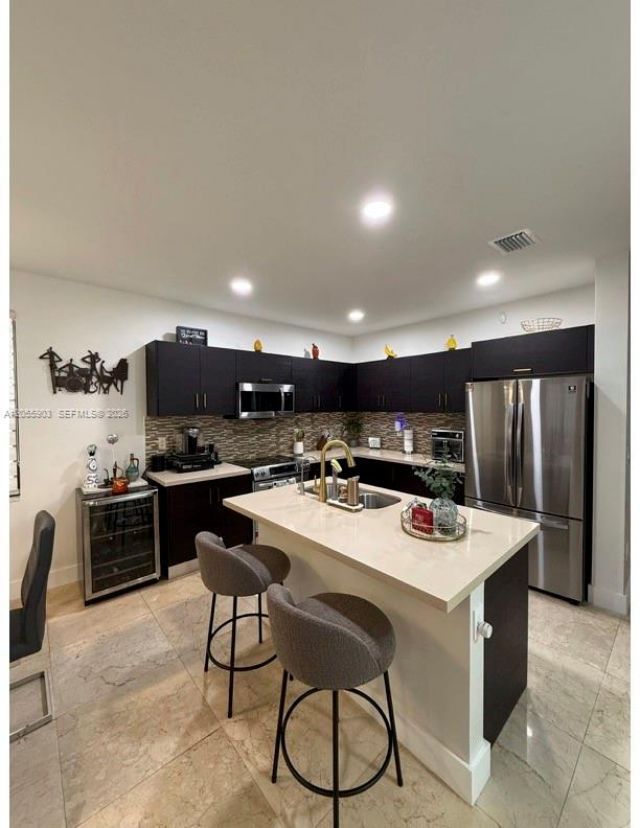 7022 NW 102nd Pl, Doral, FL 33178 Photo