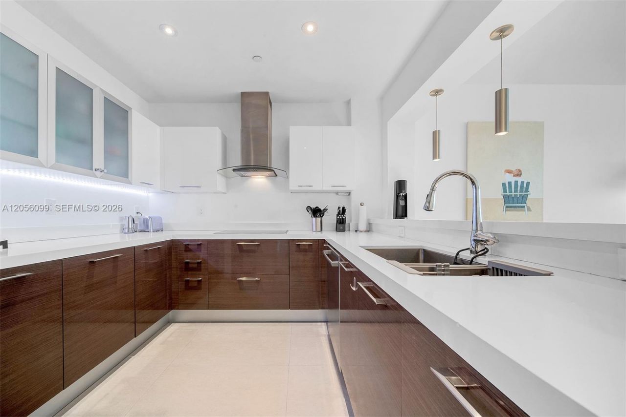 Please Call For Address, Unit 827, Key Biscayne, FL 33149 Photo