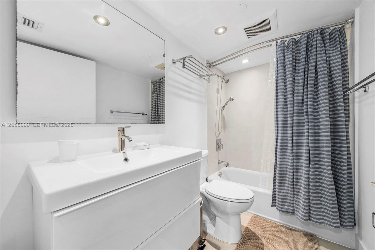 Please Call For Address, Unit 827, Key Biscayne, FL 33149 Photo