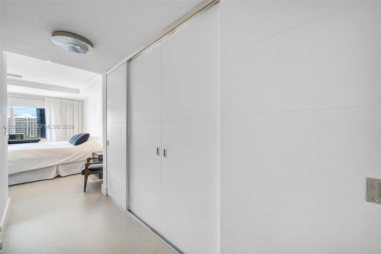 Please Call For Address, Unit 827, Key Biscayne, FL 33149 Photo