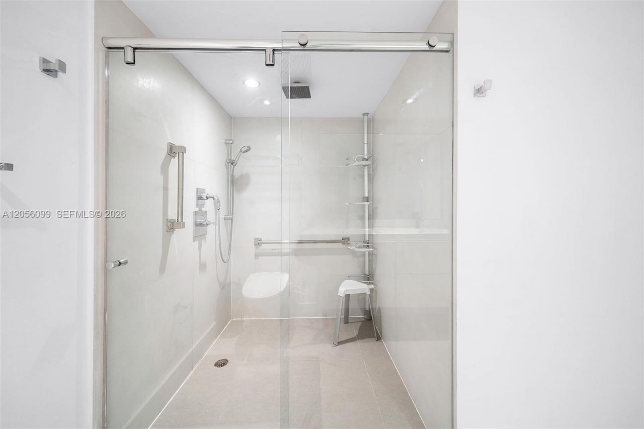 Please Call For Address, Unit 827, Key Biscayne, FL 33149 Photo