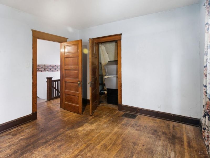 2035 Burnet Avenue, Cincinnati, OH 45219 Photo 18