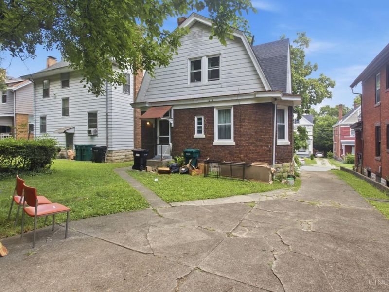 2035 Burnet Avenue, Cincinnati, OH 45219 Photo 22