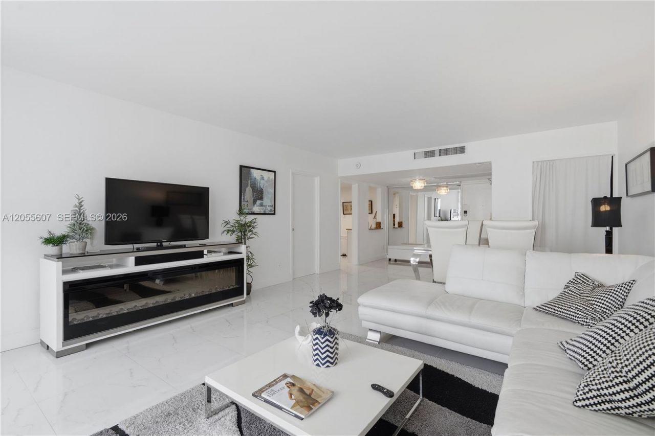 5151 Collins Ave , Unit 1027, Miami Beach, FL 33140 Photo