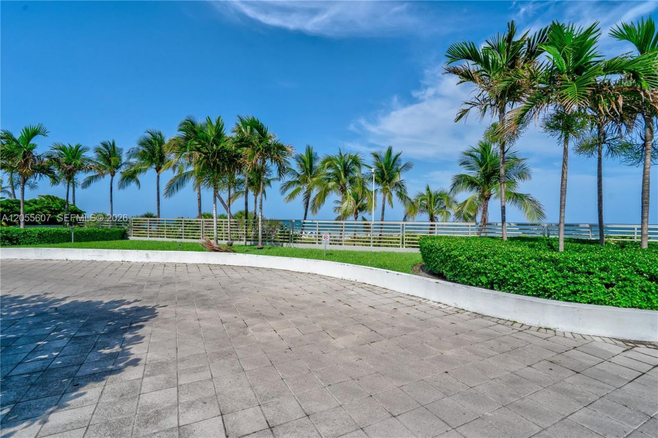5151 Collins Ave , Unit 1027, Miami Beach, FL 33140 Photo