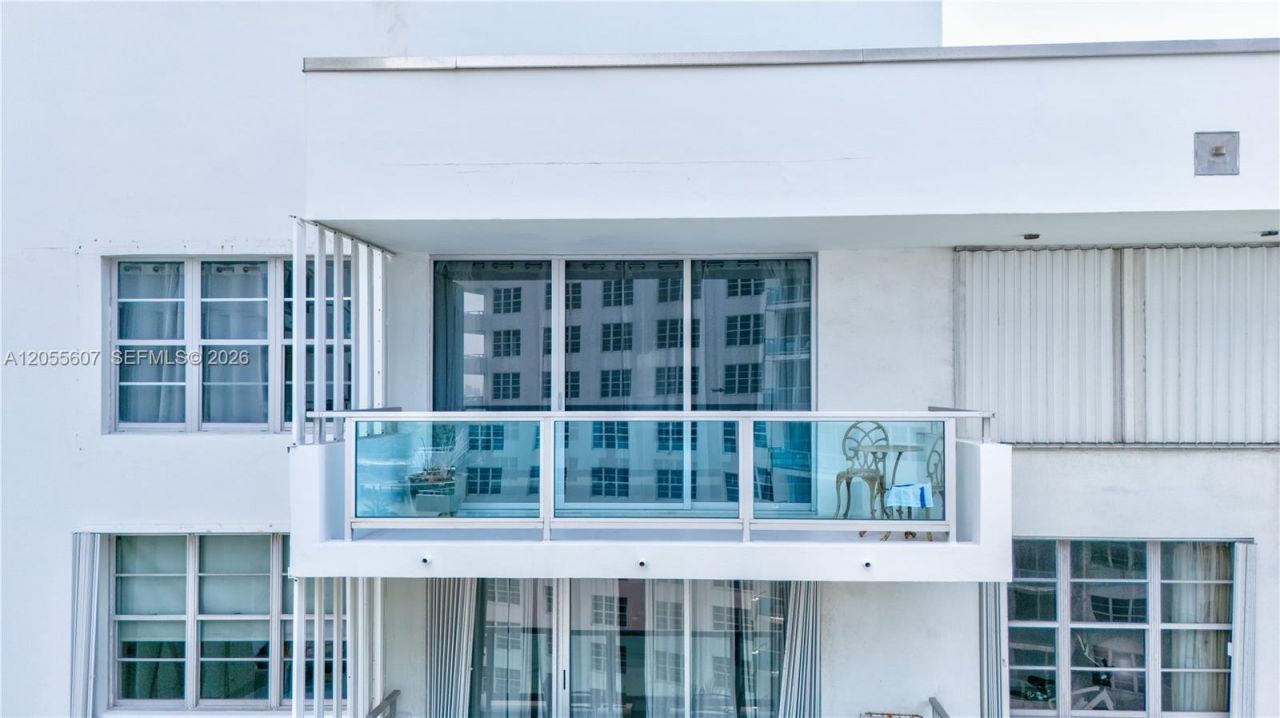 5151 Collins Ave , Unit 1027, Miami Beach, FL 33140 Photo