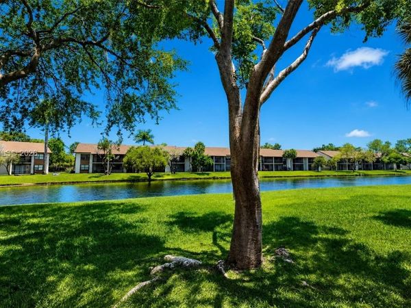 9821 NW 37th St , Unit 7F, Sunrise, FL 33351