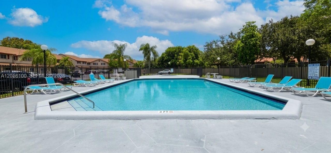 9821 NW 37th St , Unit 7F, Sunrise, FL 33351 Photo