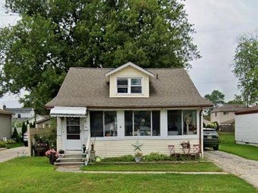 28113 Florence Street, St. Clair Shores, MI 48081