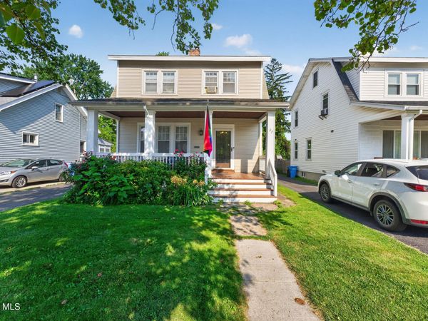 27 Ramsey Place, Albany, NY 12208