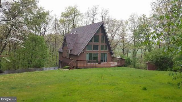 31 TODD DRIVE, LEESPORT, PA 19533