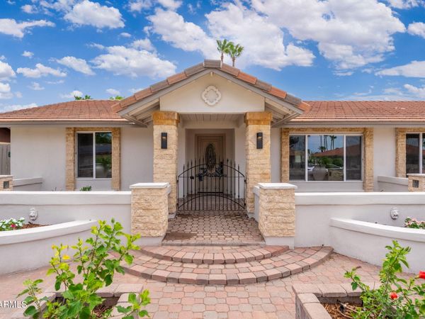 417 E MARCONI Avenue, Phoenix, AZ 85022