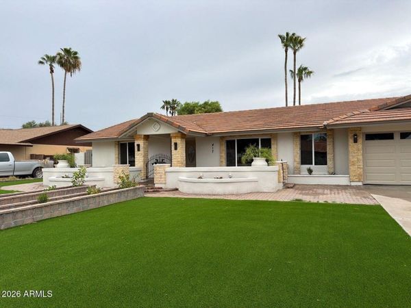417 E MARCONI Avenue, Phoenix, AZ 85022