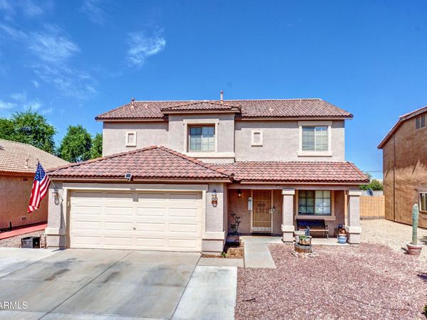 40110 N THOROUGHBRED Way, San Tan Valley, AZ 85140