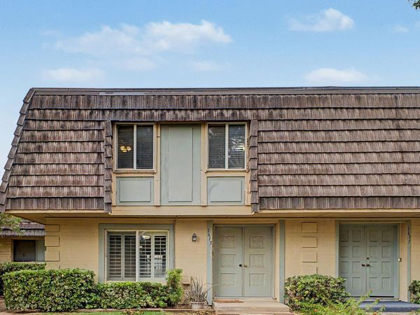 1615 E NEWPORT Drive, Tempe, AZ 85282