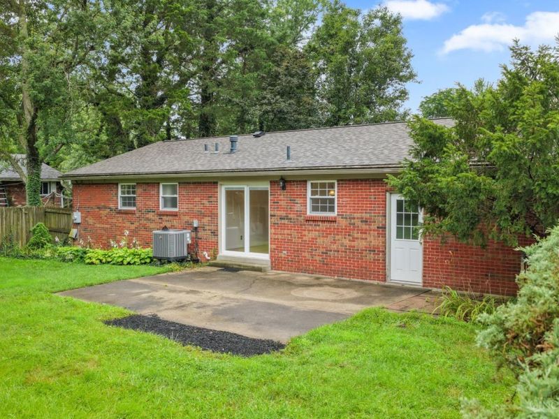 1658 Yellowglen Drive, Anderson Twp, OH 45255 Photo 32