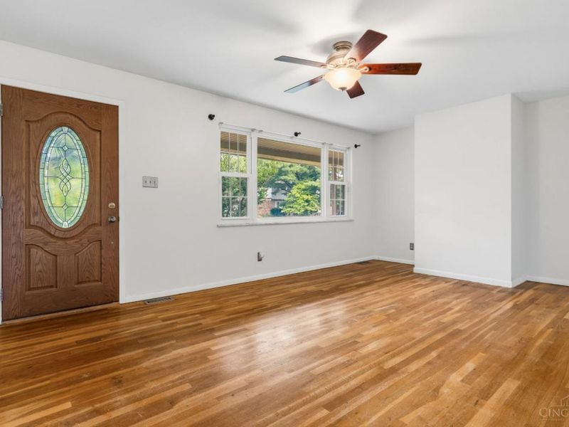 1658 Yellowglen Drive, Anderson Twp, OH 45255 Photo 7