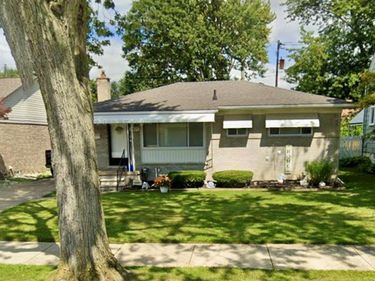 22825 Garfield Street, St. Clair Shores, MI 48082