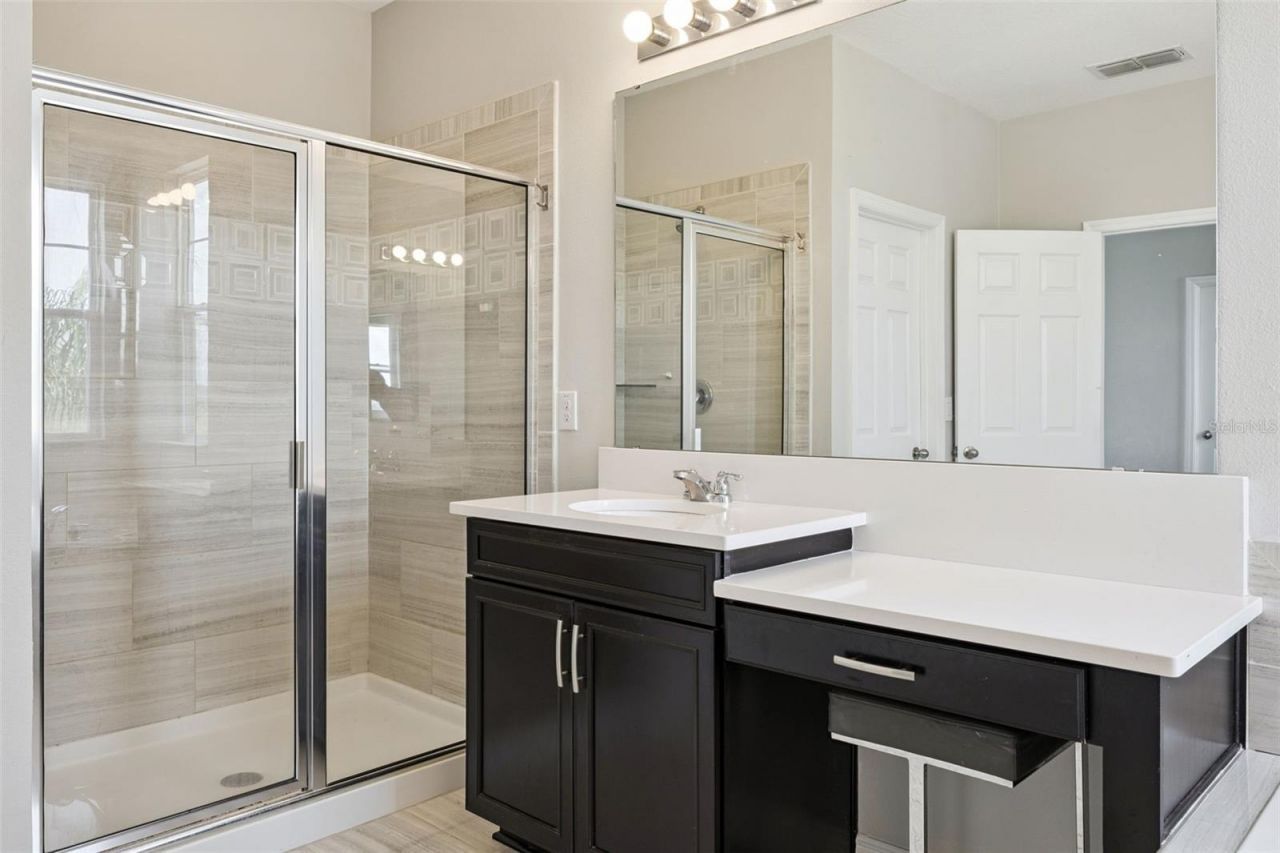 359 Blue Cypress Drive, Groveland, FL 34736 Photo