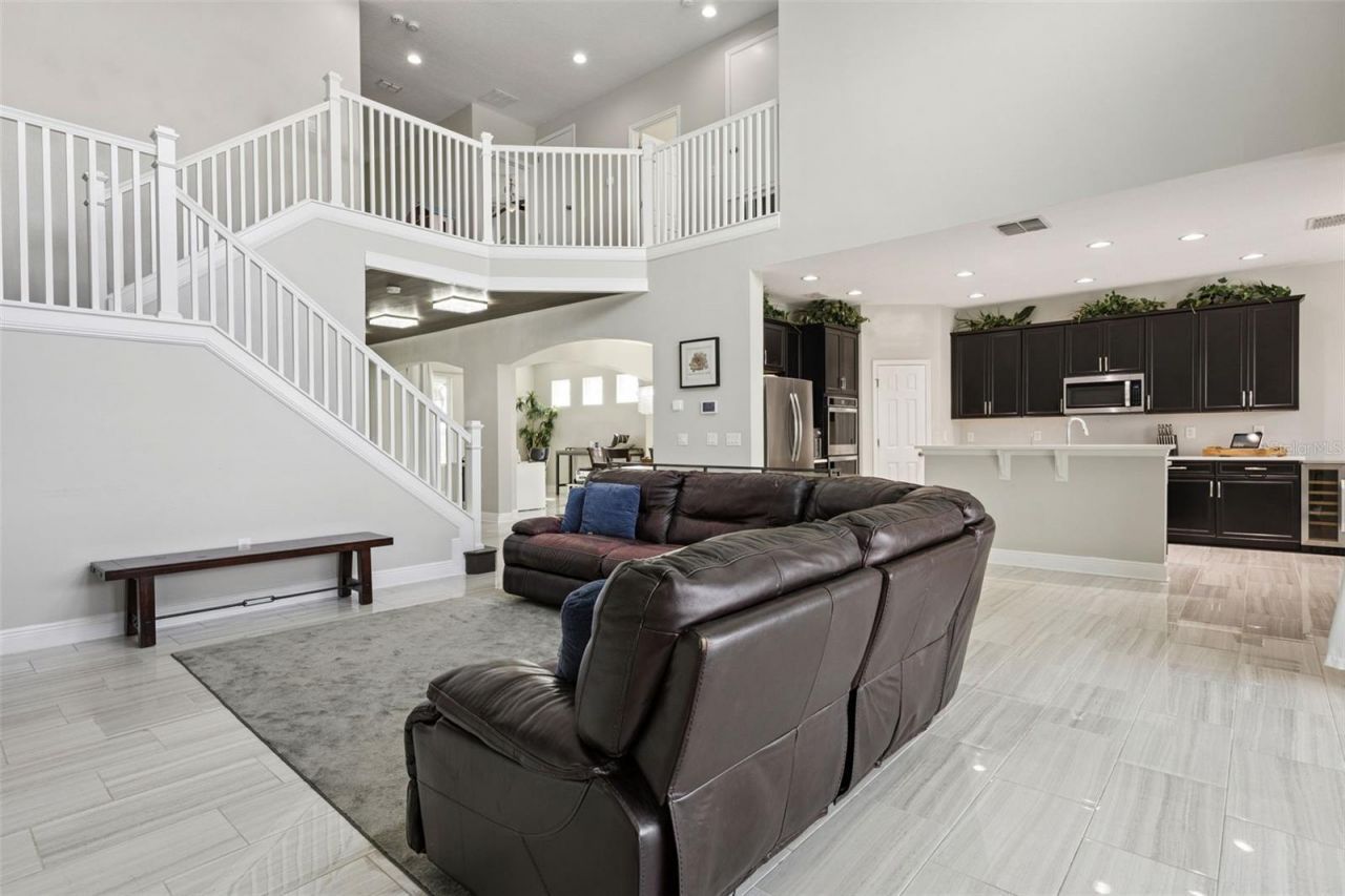 359 Blue Cypress Drive, Groveland, FL 34736 Photo