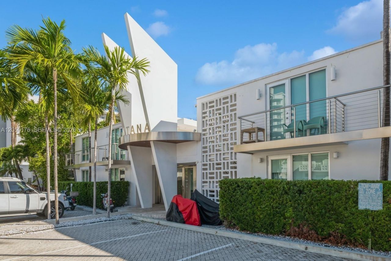 1601 West Ave , Unit 208, Miami Beach, FL 33139 Photo