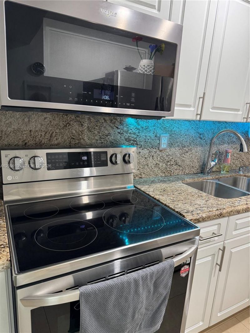 14036 SW 90th Ave , Unit 201-AA, Miami, FL 33176 Photo