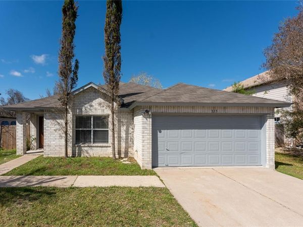 315 E Bello DR E, Leander, TX 78641