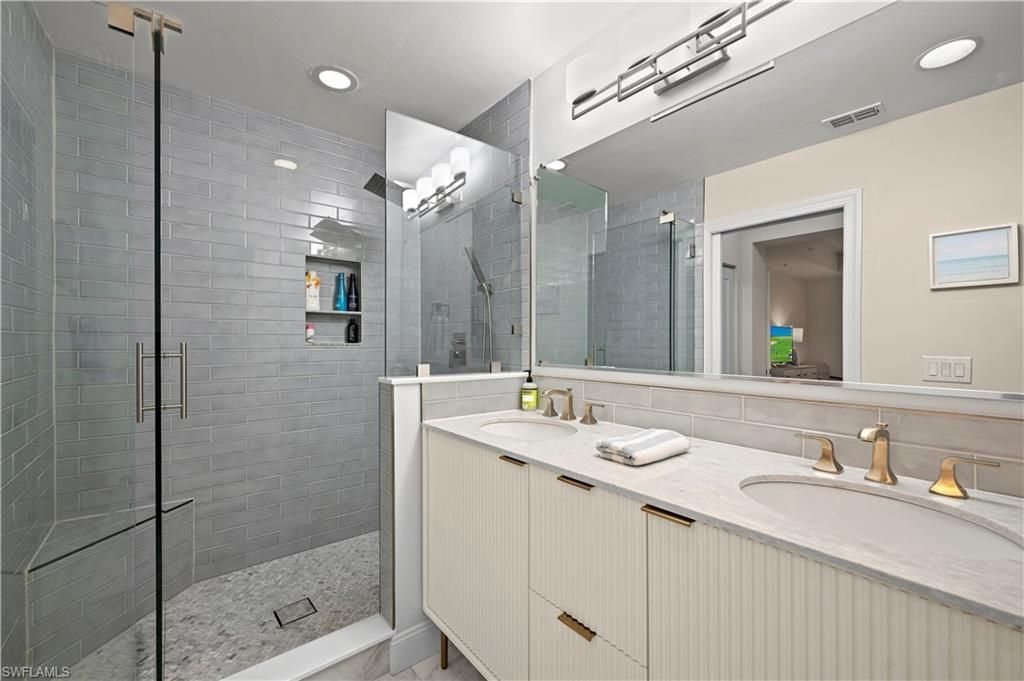 20940 Island Sound Cir, Unit 105, Estero, FL 33928 Photo