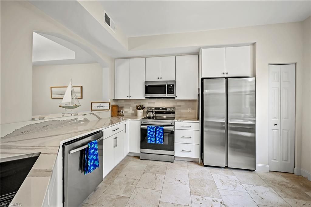 20940 Island Sound Cir, Unit 105, Estero, FL 33928 Photo